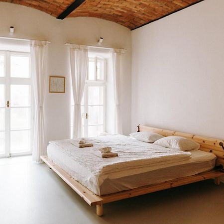 Apartmany Starak V Historickem Centru Znojma 兹诺伊莫 外观 照片