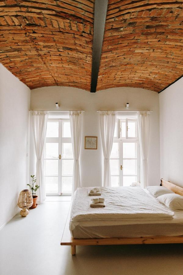 Apartmany Starak V Historickem Centru Znojma 兹诺伊莫 外观 照片